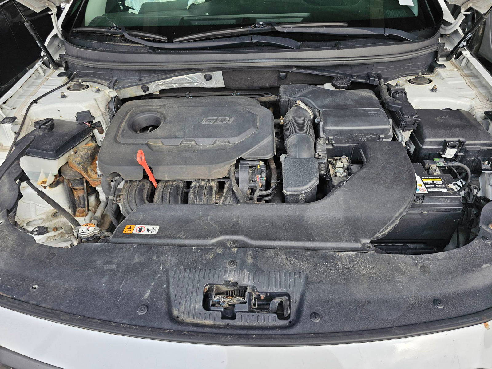 2015 HYUNDAI SONATA — 174758 KM — Lot 44940415 — Souq - Marhaba Auctions Used Cars - Image 12