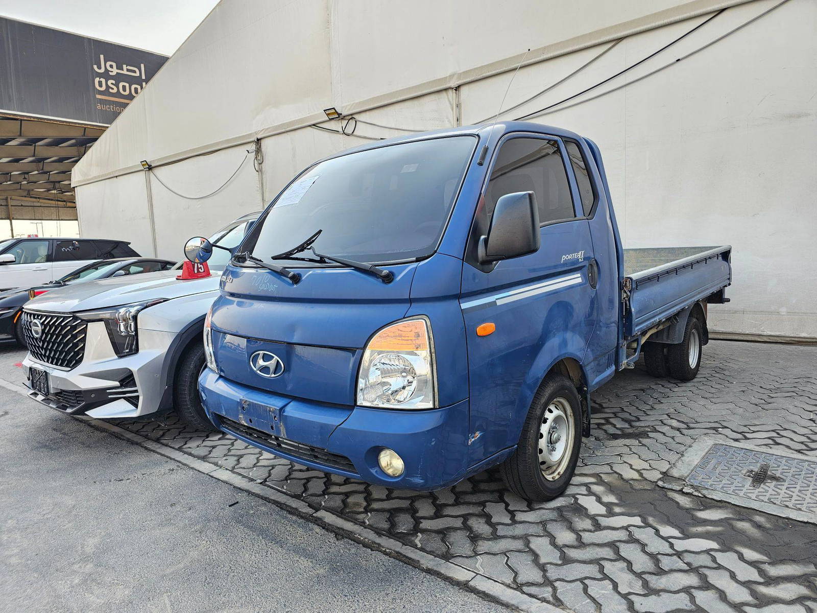 2011 HYUNDAI PORTER 2 — 85122 KM — Lot 737534 — Main - Marhaba Auctions Used Cars - Image 3
