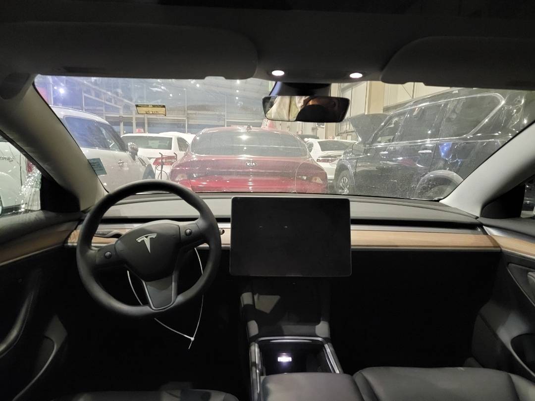 TESLA MODEL 3 2023 - Marhaba Auction Used Cars - Image 8