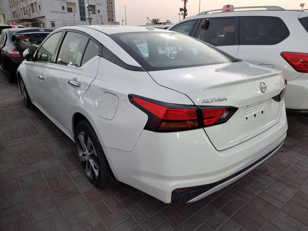 2019 NISSAN ALTIMA — 153950 Miles — Lot 025487 — Ind. 12 - Marhaba Auctions Used Cars - Image 5