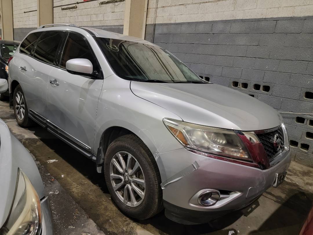 2015 NISSAN PATHFINDER — 220503 Miles — Lot 85706 — Main - Marhaba Auctions Used Cars - Image 4