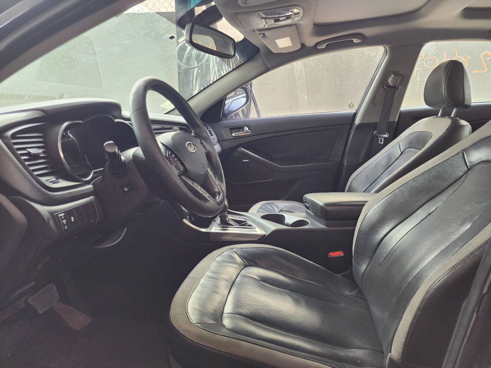 2012 KIA OPTIMA — 205944 Miles — Lot 40928409 — Al Quoz - Marhaba Auctions Used Cars - Image 9