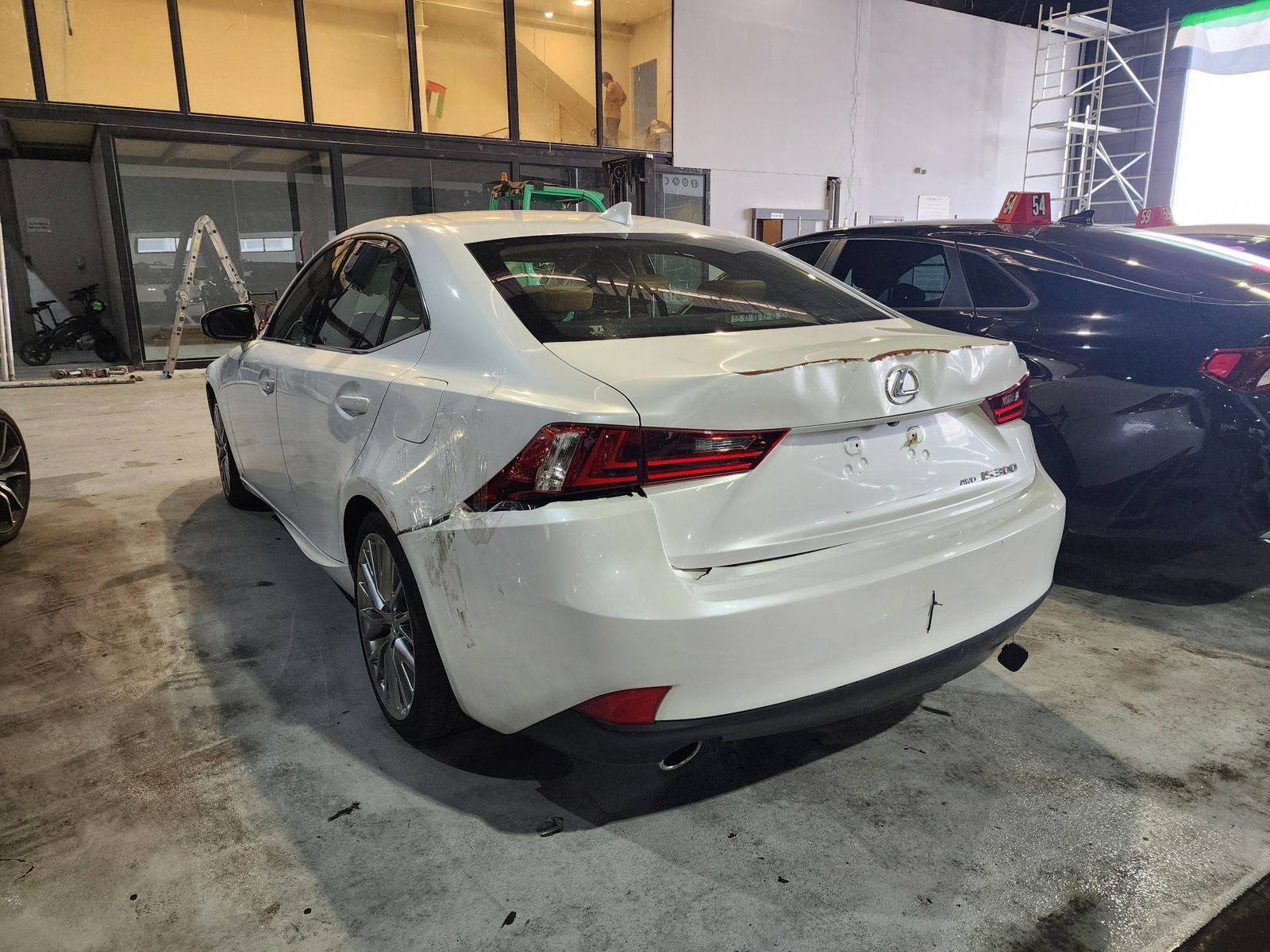 2016 LEXUS IS 300 — 176594 KM — Lot 44023975 — Main - Marhaba Auctions Used Cars - Image 6