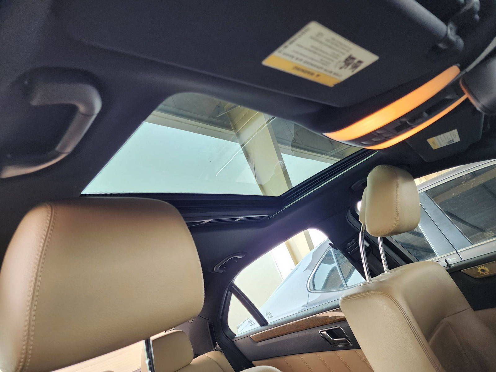 2011 MERCEDES BENZ E 350 — 185655 Miles — Lot 7BA423036 — Souq - Marhaba Auctions Used Cars - Image 7