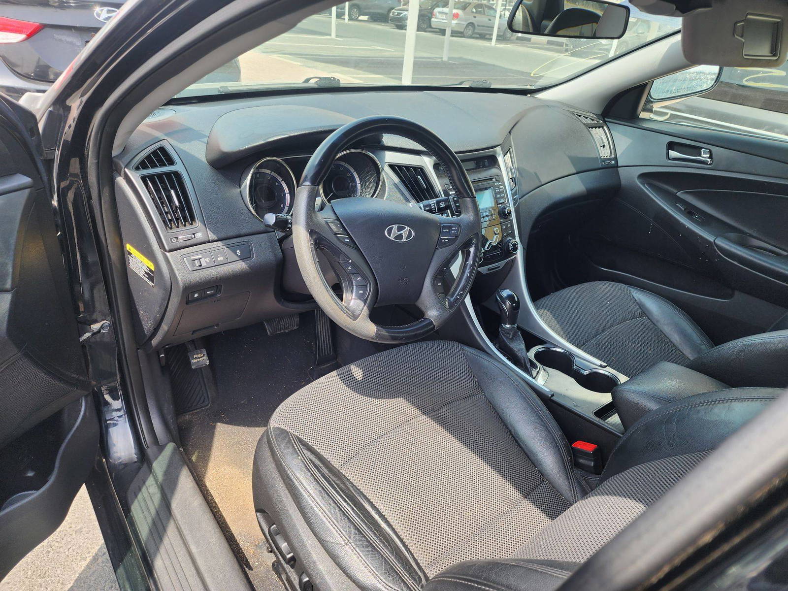 2011 HYUNDAI SONATA — 227053 Miles — Lot 66678863 — Main - Marhaba Auctions Used Cars - Image 4