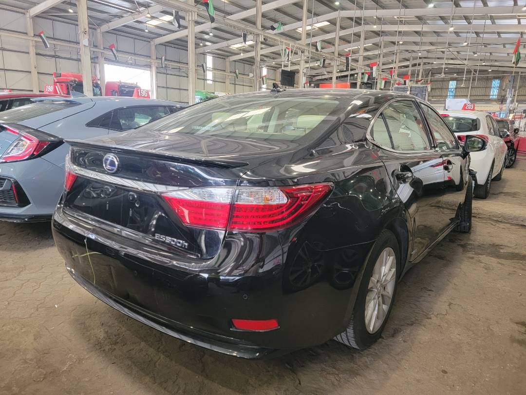 2014 LEXUS ES 300 — 107482 Miles — Lot 2055599 — Main - Marhaba Auctions Used Cars - Image 3