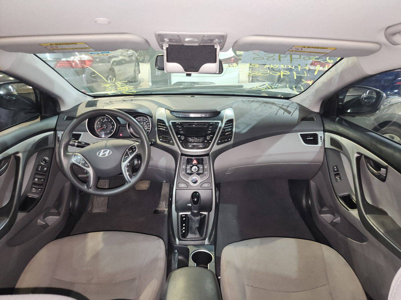 2014 HYUNDAI ELANTRA — 199298 KM — Lot 12304986 — Al Quoz - Marhaba Auctions Used Cars - Image 8