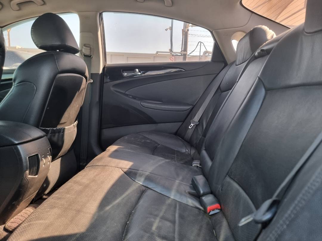 HYUNDAI SONATA 2011 - Marhaba Auction Used Cars - Image 6