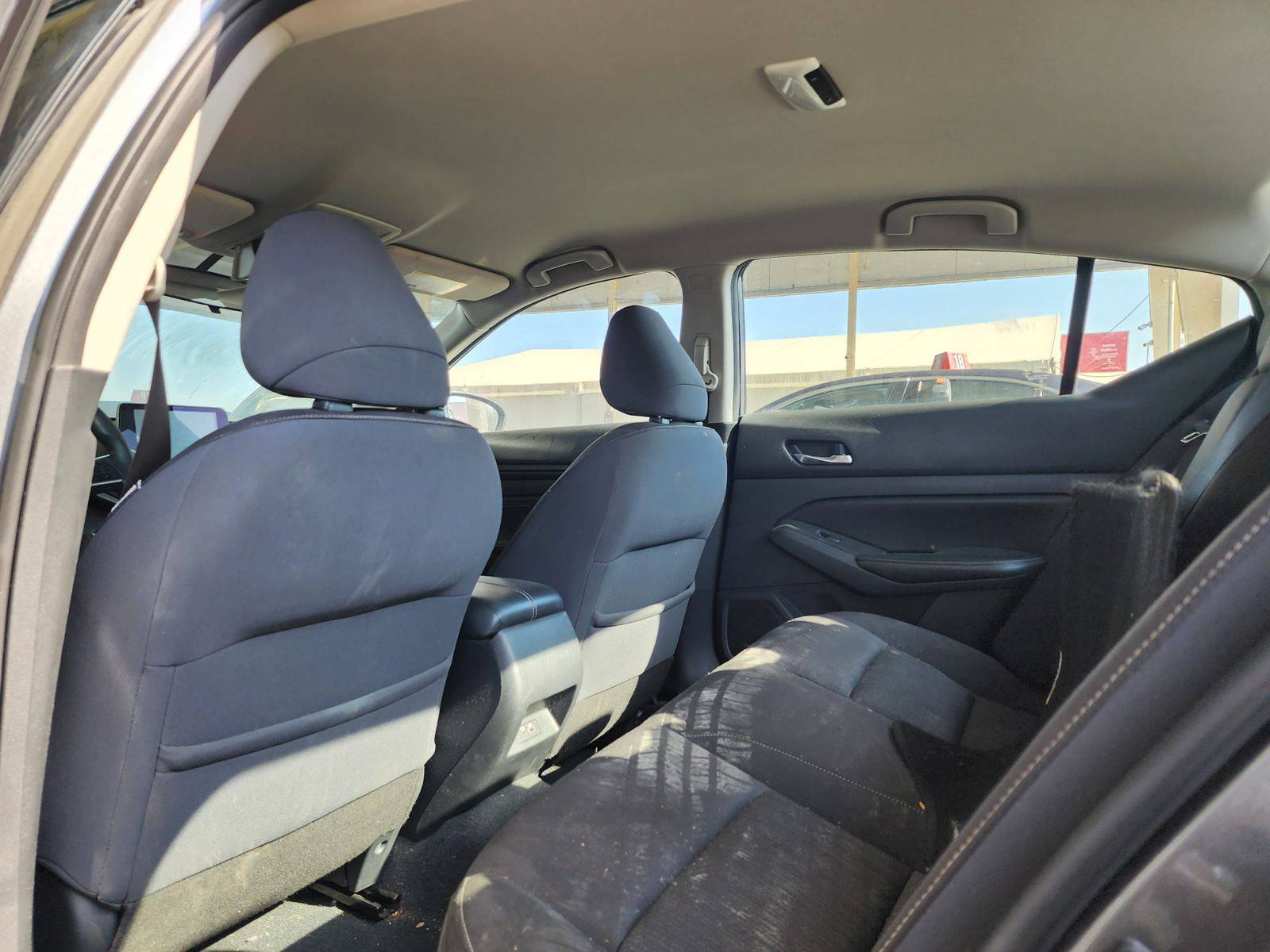 2020 NISSAN ALTIMA — 85442 Miles — Lot 58139894 — Souq - Marhaba Auctions Used Cars - Image 6
