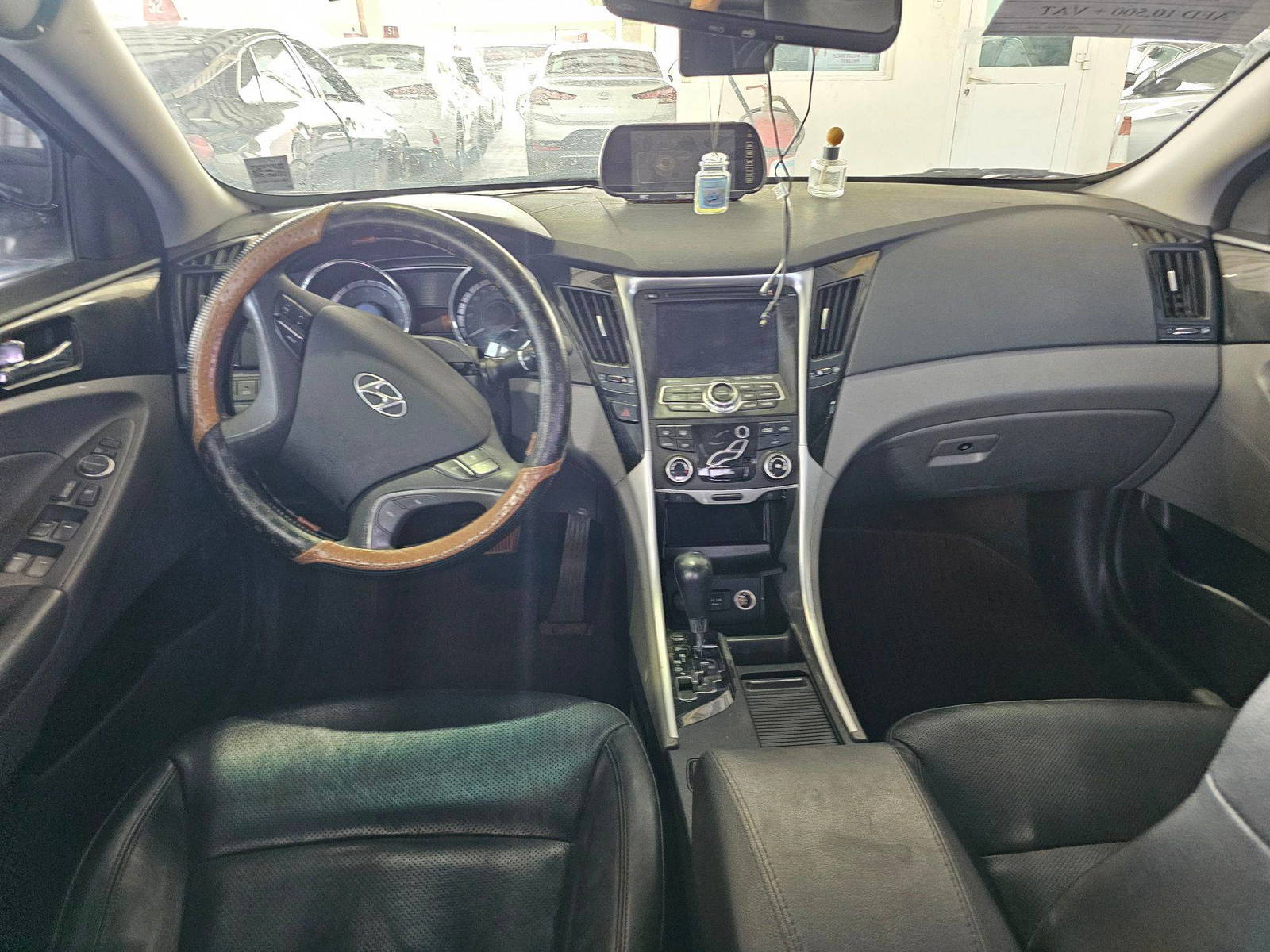 HYUNDAI SONATA 2011 - Marhaba Auction Used Cars - Image 7