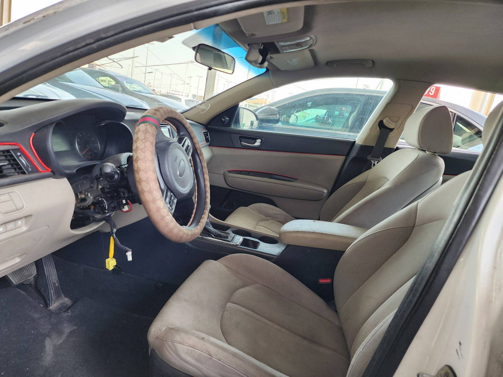 2016 KIA OPTIMA — 104323 Miles — Lot 4511 — Souq - Marhaba Auctions Used Cars - Image 8