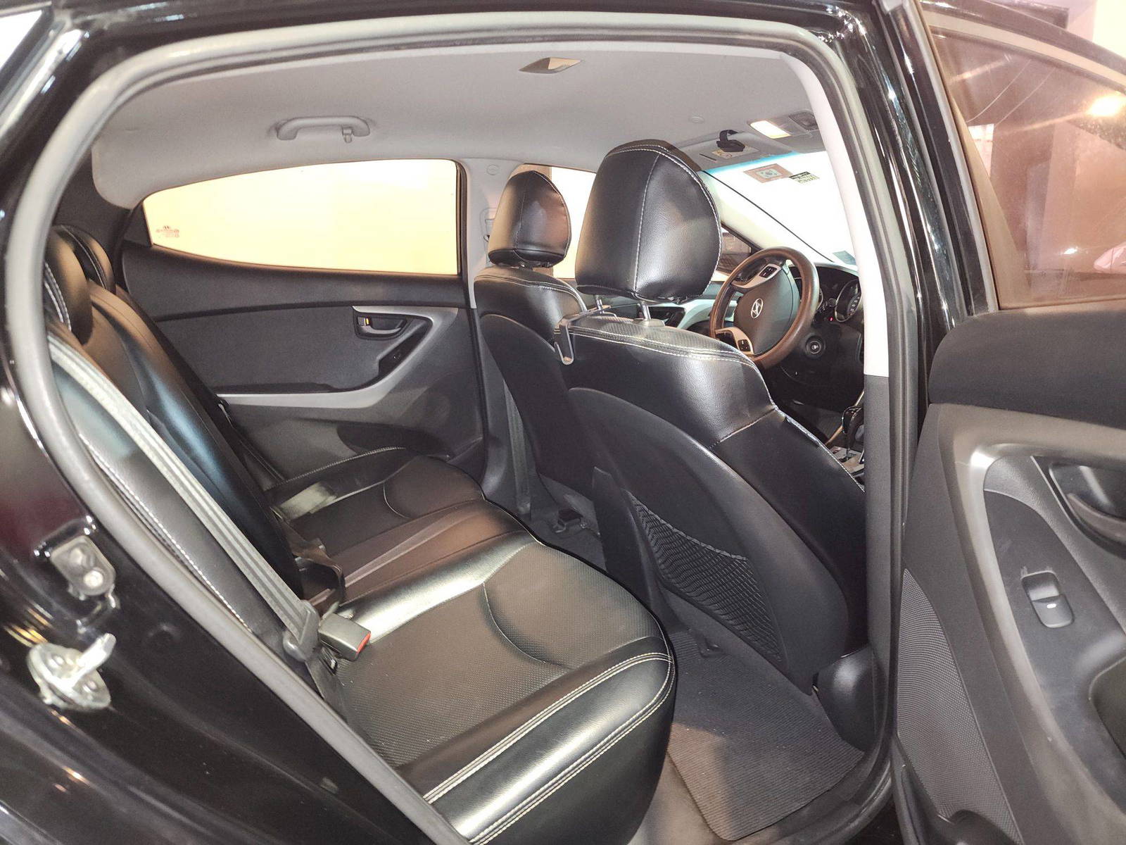 2011 HYUNDAI AVANTE — 181257 KM — Lot 107090 — Main - Marhaba Auctions Used Cars - Image 7