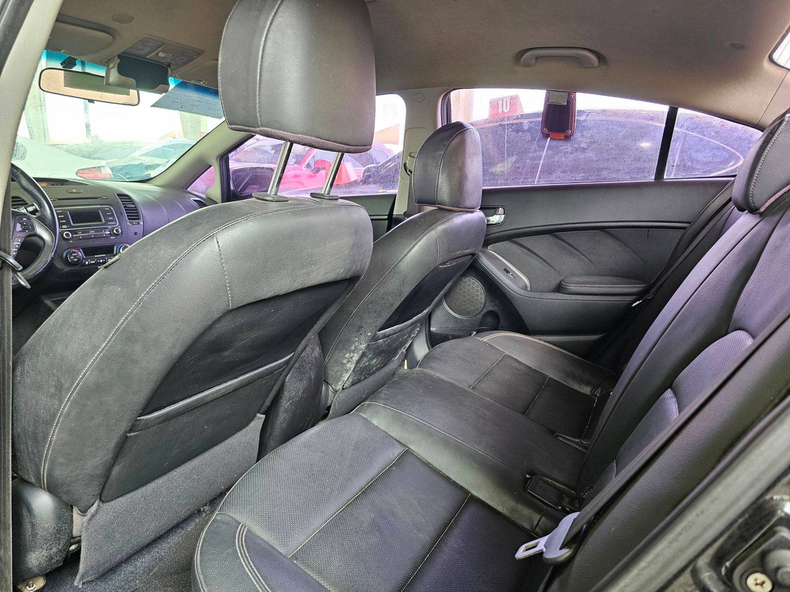 2013 KIA K3 — 229017 KM — Lot 060934 — Souq - Marhaba Auctions Used Cars - Image 6