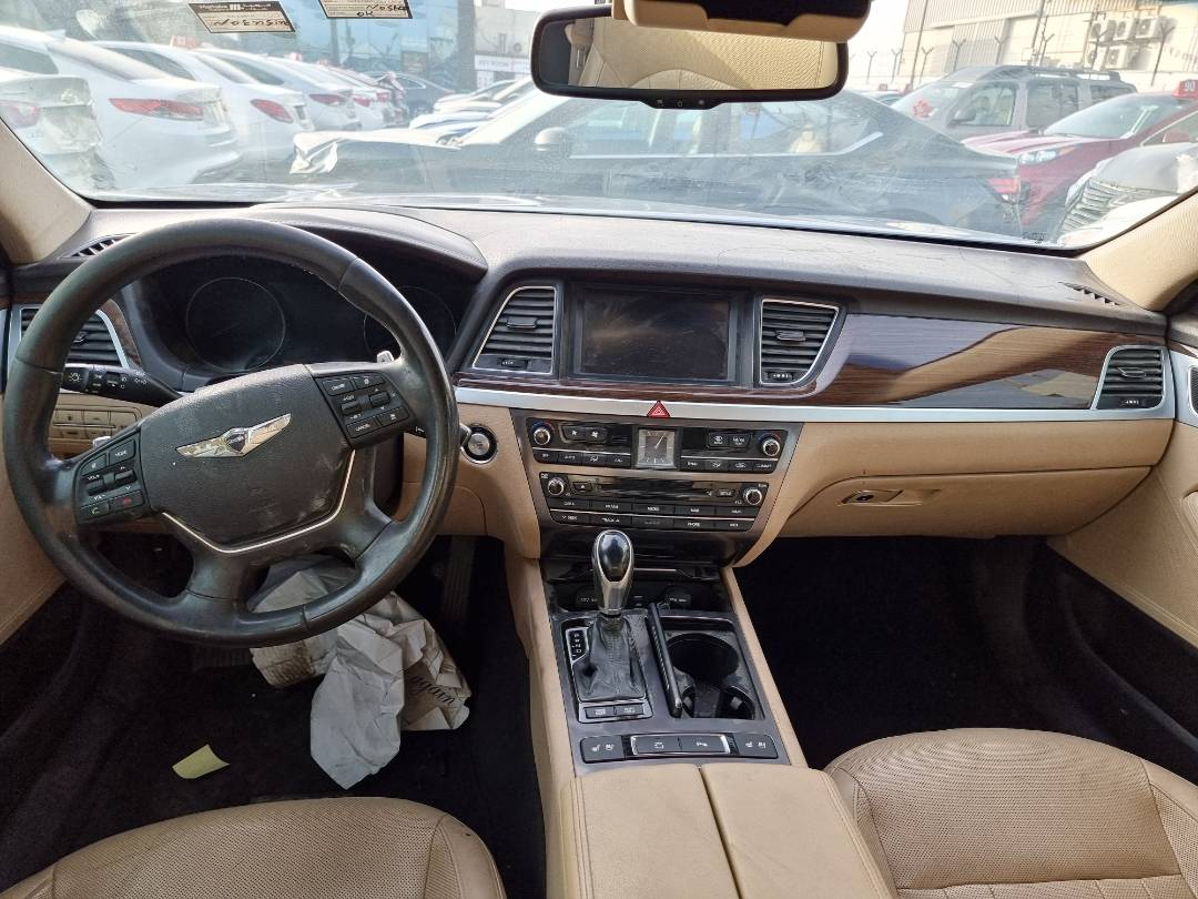2015 HYUNDAI GENESIS — Lot 125487 — Ind. 12 - Marhaba Auctions Used Cars - Image 6