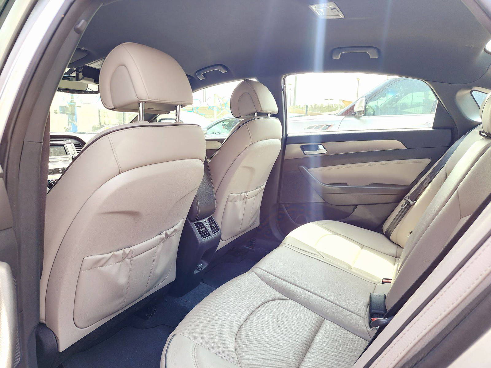 2015 HYUNDAI SONATA — 120520 Miles — Lot 40881250 — Souq - Marhaba Auctions Used Cars - Image 6