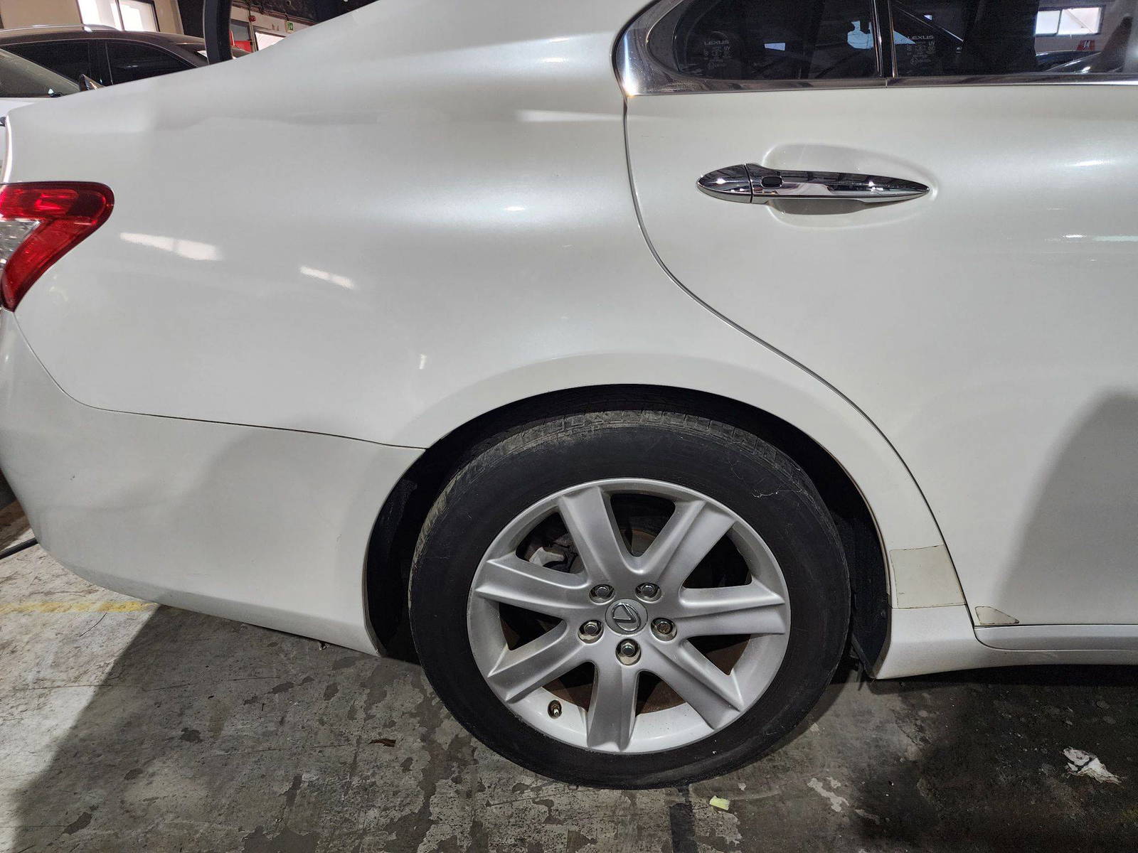 2009 LEXUS ES 350 — 172455 Miles — Lot 2310783 — Al Quoz - Marhaba Auctions Used Cars - Image 12