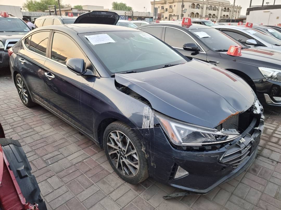 2020 HYUNDAI ELANTRA — 181699 KM — Lot 48073525 — Ind. 12 - Marhaba Auctions Used Cars - Image 4