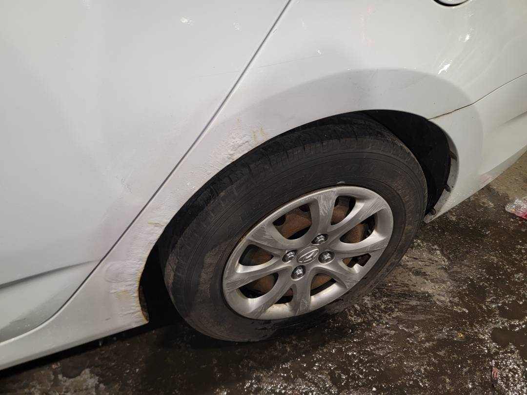 2014 HYUNDAI ACCENT — 134394 Miles — Lot 67505173 - Marhaba Auctions Used Cars - Image 9