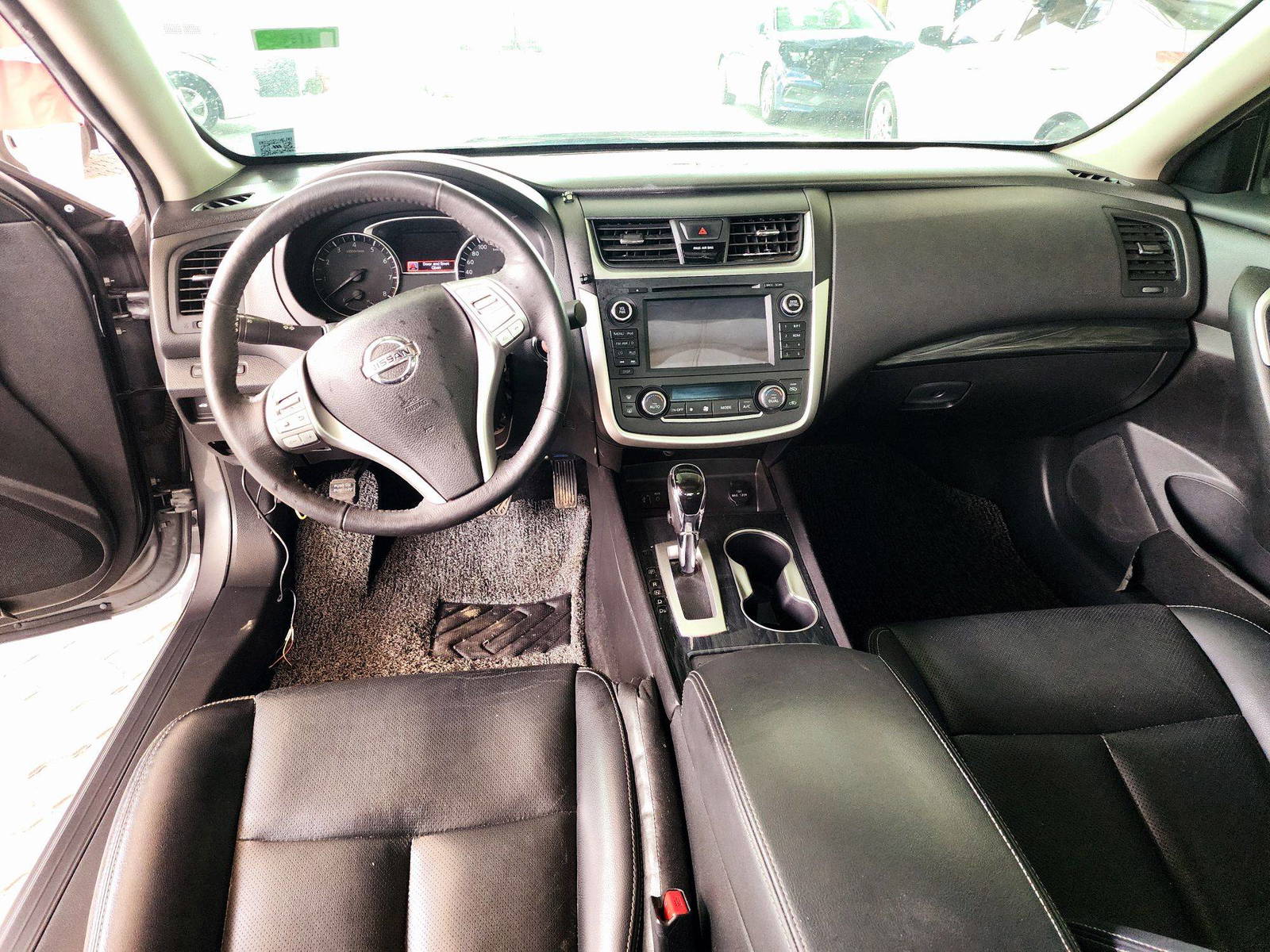 2017 NISSAN ALTIMA — 134333 KM — Lot 100190 — Souq - Marhaba Auctions Used Cars - Image 7