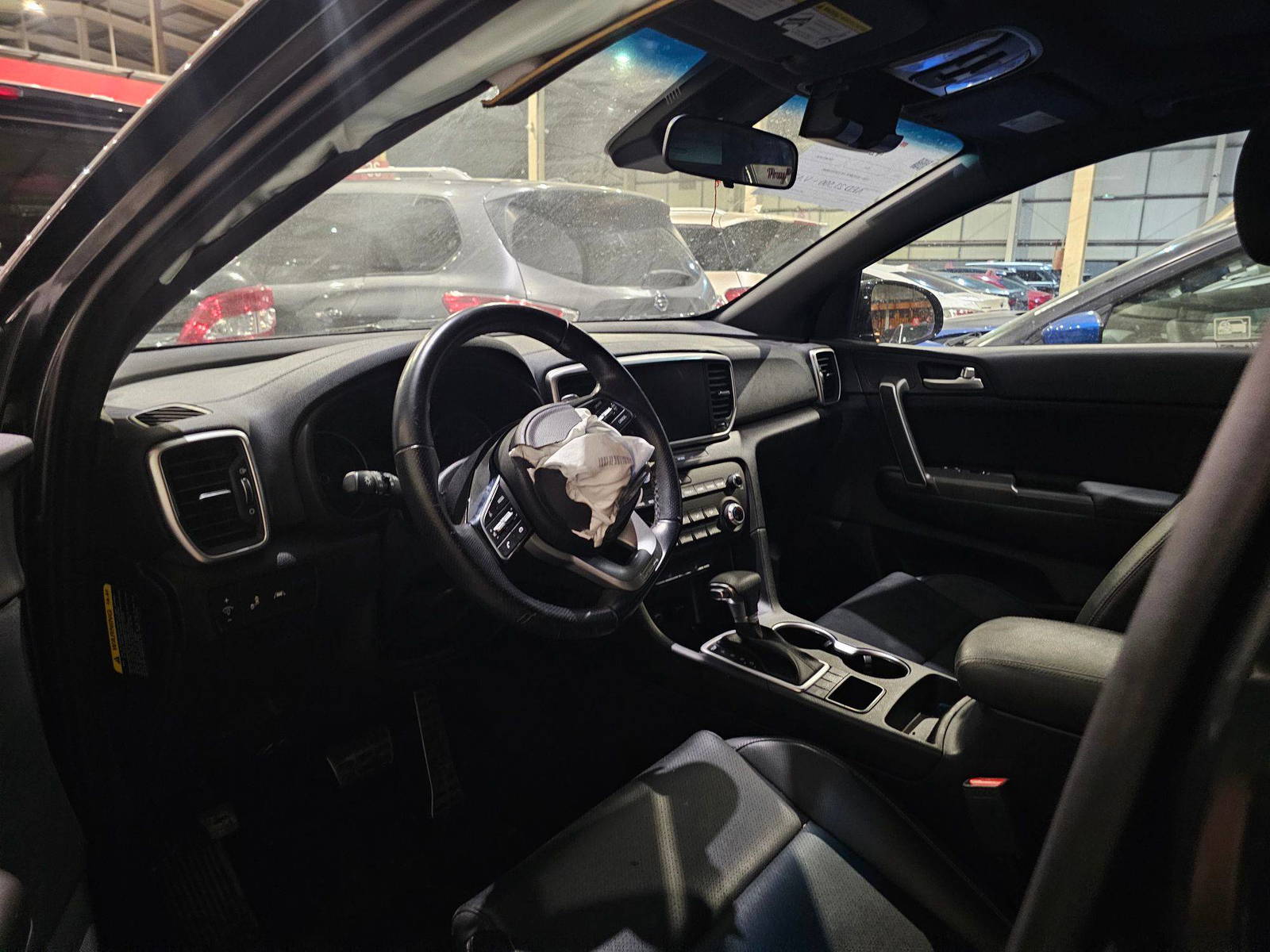 2022 KIA SPORTAGE — 25557 Miles — Lot C2N7018800 — Souq - Marhaba Auctions Used Cars - Image 8