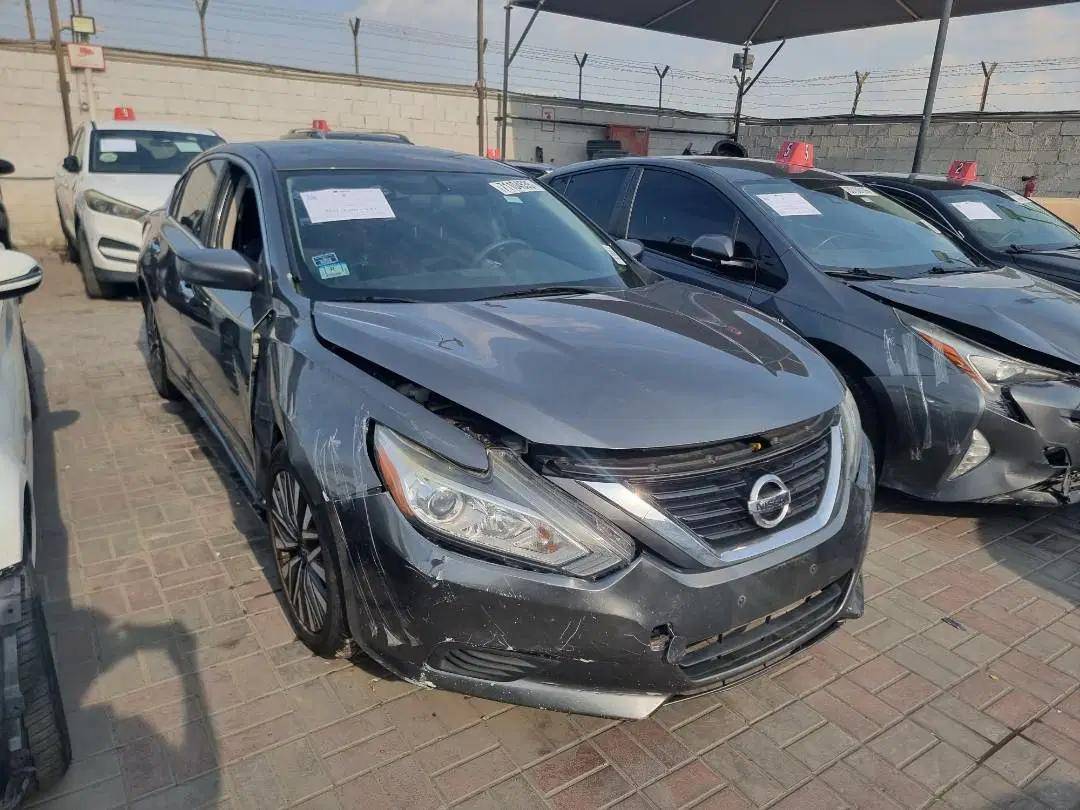 2017 NISSAN ALTIMA — 137649 Miles — Lot 218676 — Ind. 12 - Marhaba Auctions Used Cars - Image 4