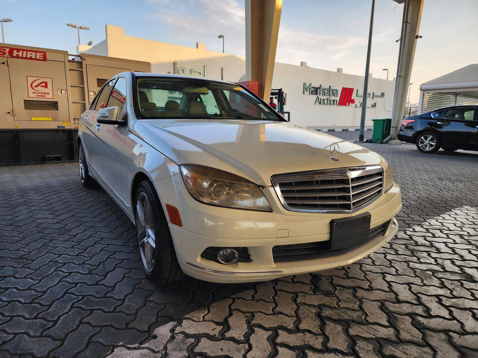 2011 MERCEDES BENZ C300 — 192054 Miles — Lot 39605792 — Souq - Marhaba Auctions Used Cars - Image 3