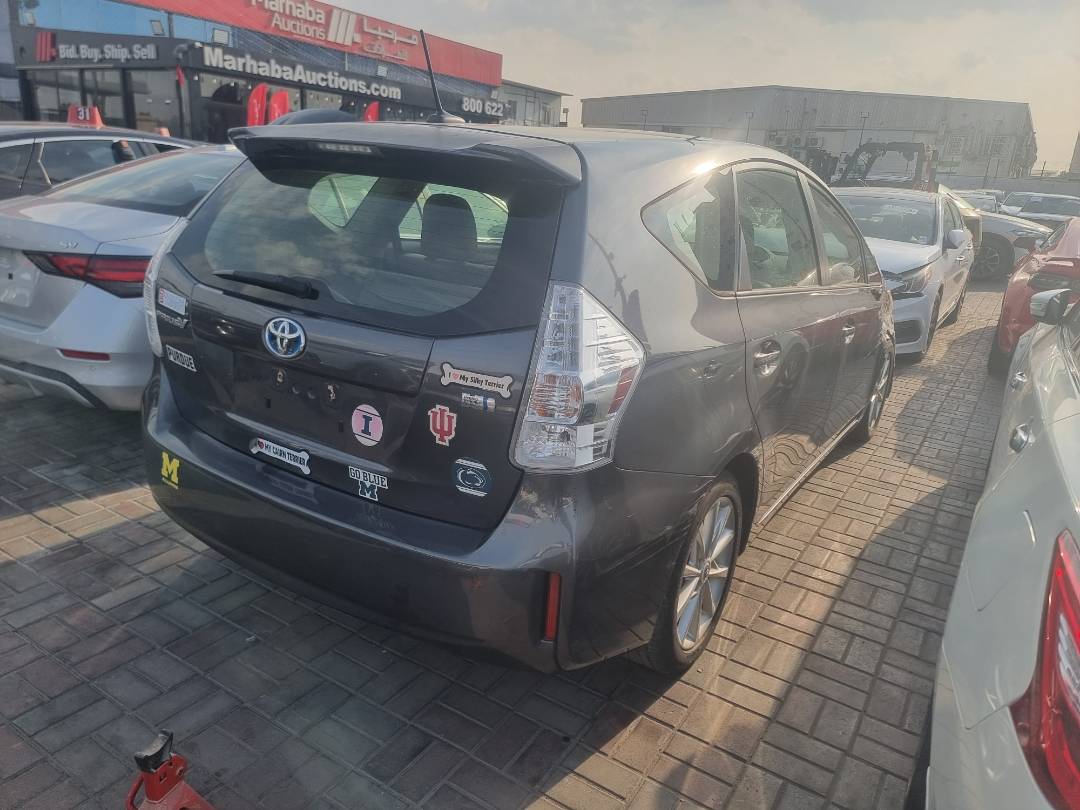 2012 TOYOTA PRIUS V — 142513 Miles — Lot 3124087 — Ind. 12 - Marhaba Auctions Used Cars - Image 4