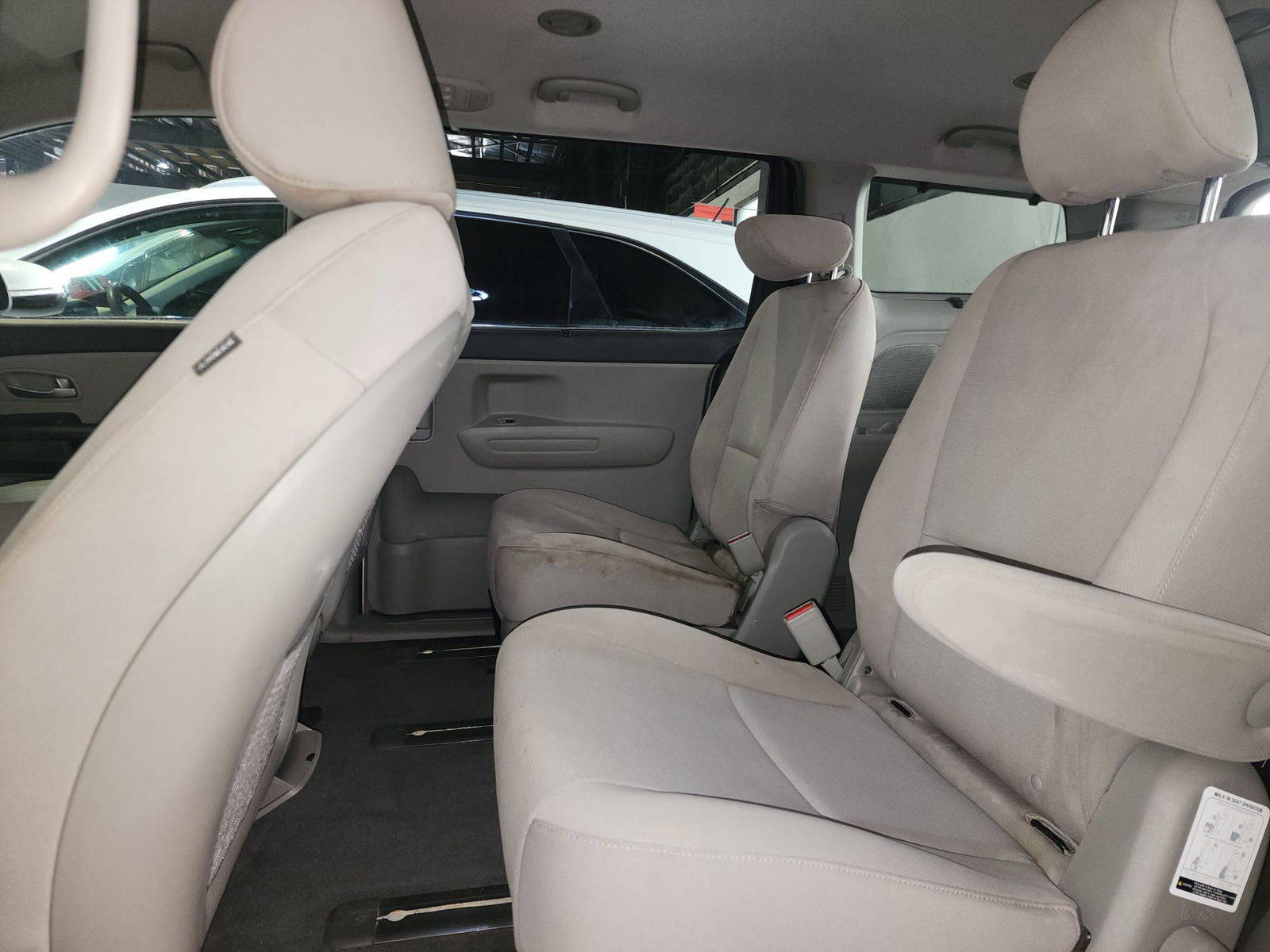 KIA SEDONA 2015 - Marhaba Auction Used Cars - Image 7