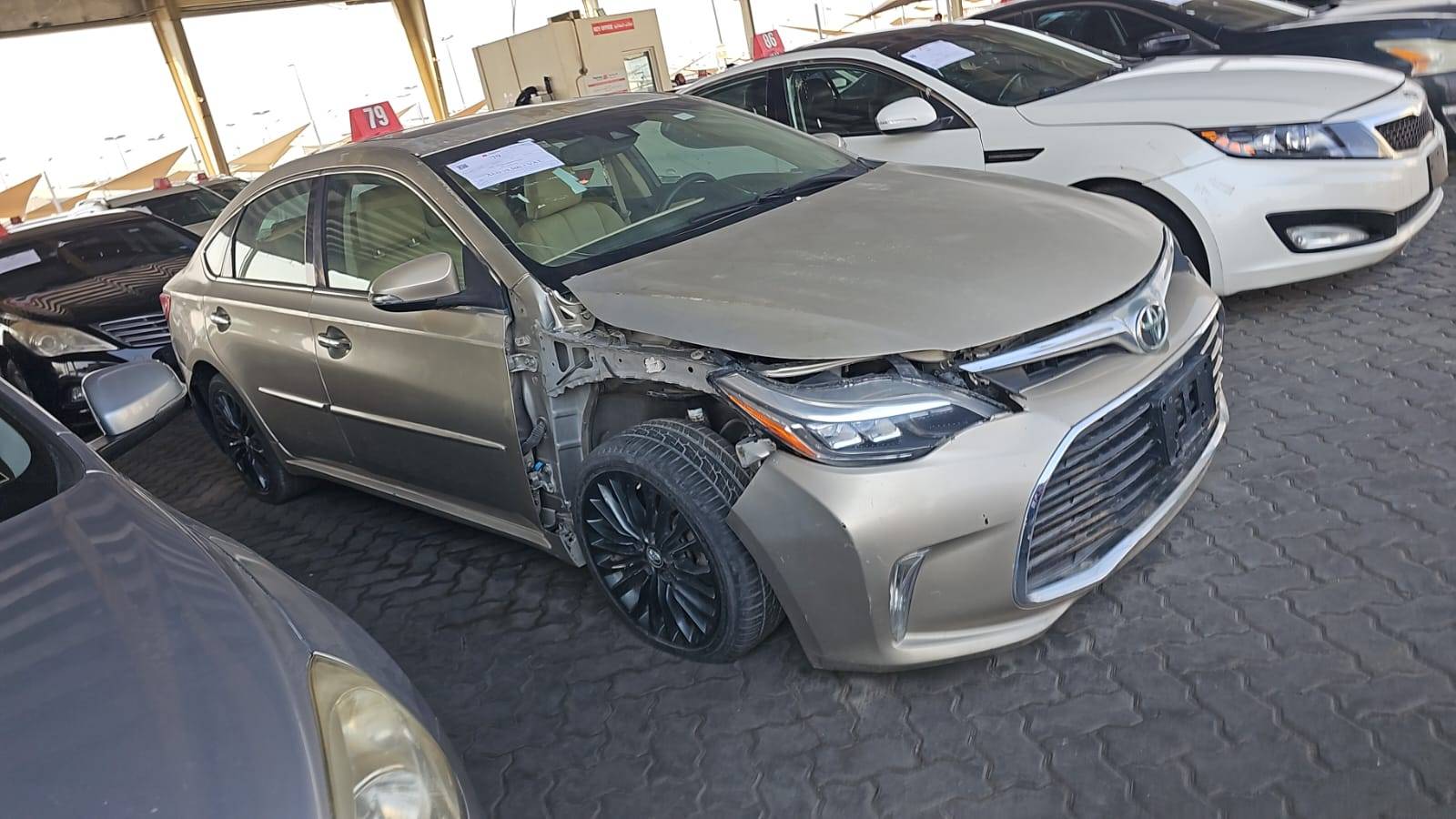 2018 TOYOTA AVALON — 73419 Miles — Lot 1JU272422 — Souq - Marhaba Auctions Used Cars - Image 4