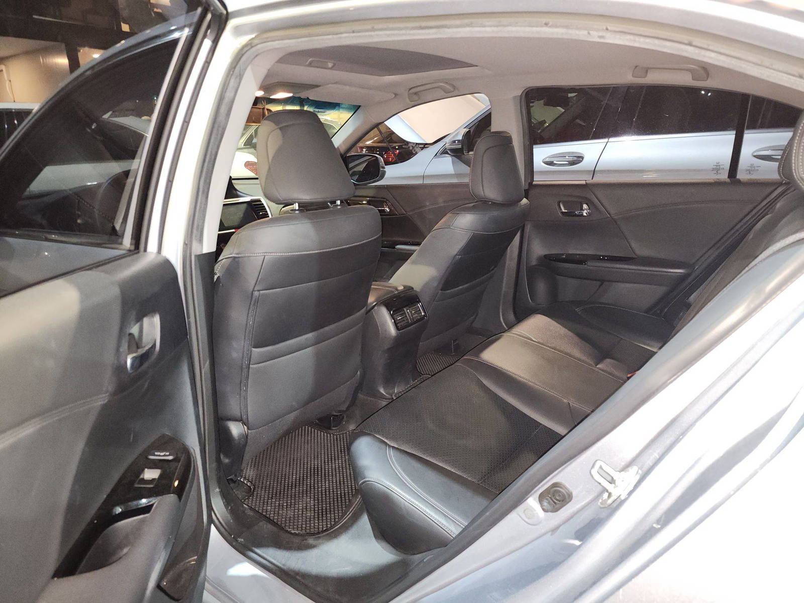 2016 HONDA ACCORD — 184687 KM — Lot 511851 — Al Quoz - Marhaba Auctions Used Cars - Image 8
