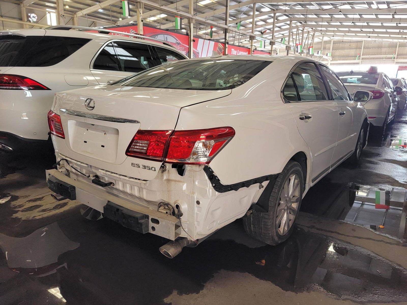 2011 LEXUS ES 350 — 152576 Miles — Lot B2442437 — Main - Marhaba Auctions Used Cars - Image 4