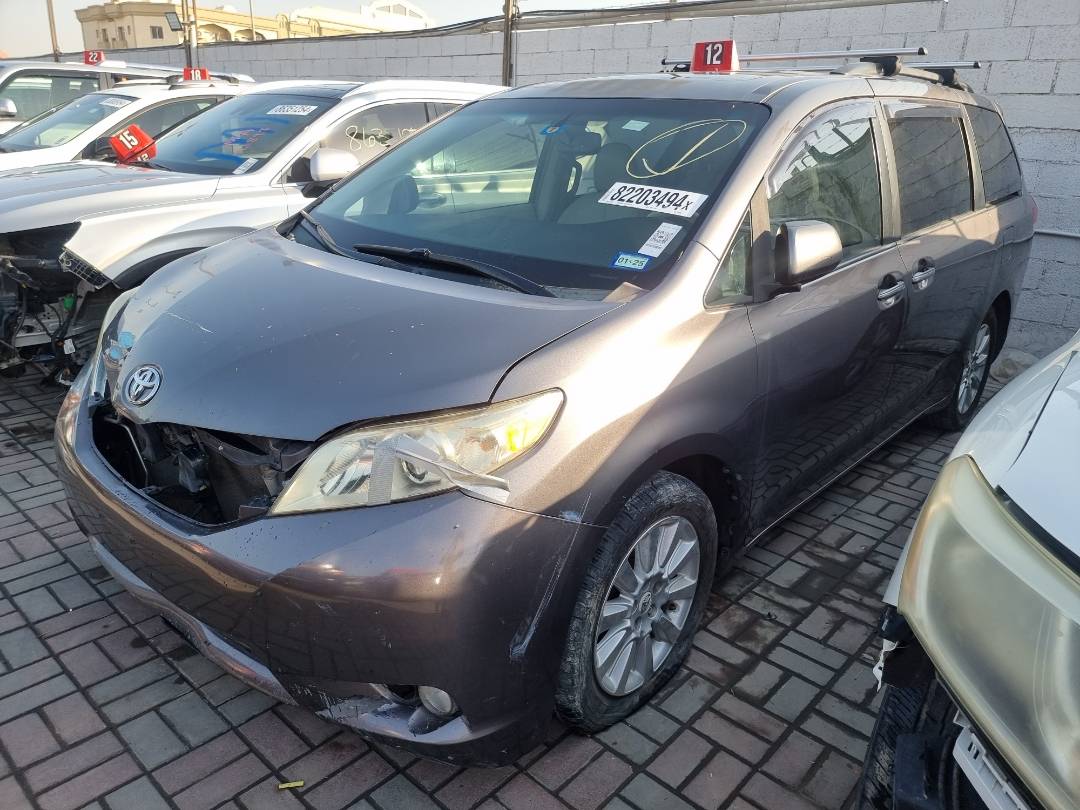 2011 TOYOTA SIENNA — 228035 Miles — Lot 2134587 — Ind. 12 - Marhaba Auctions Used Cars - Image 5