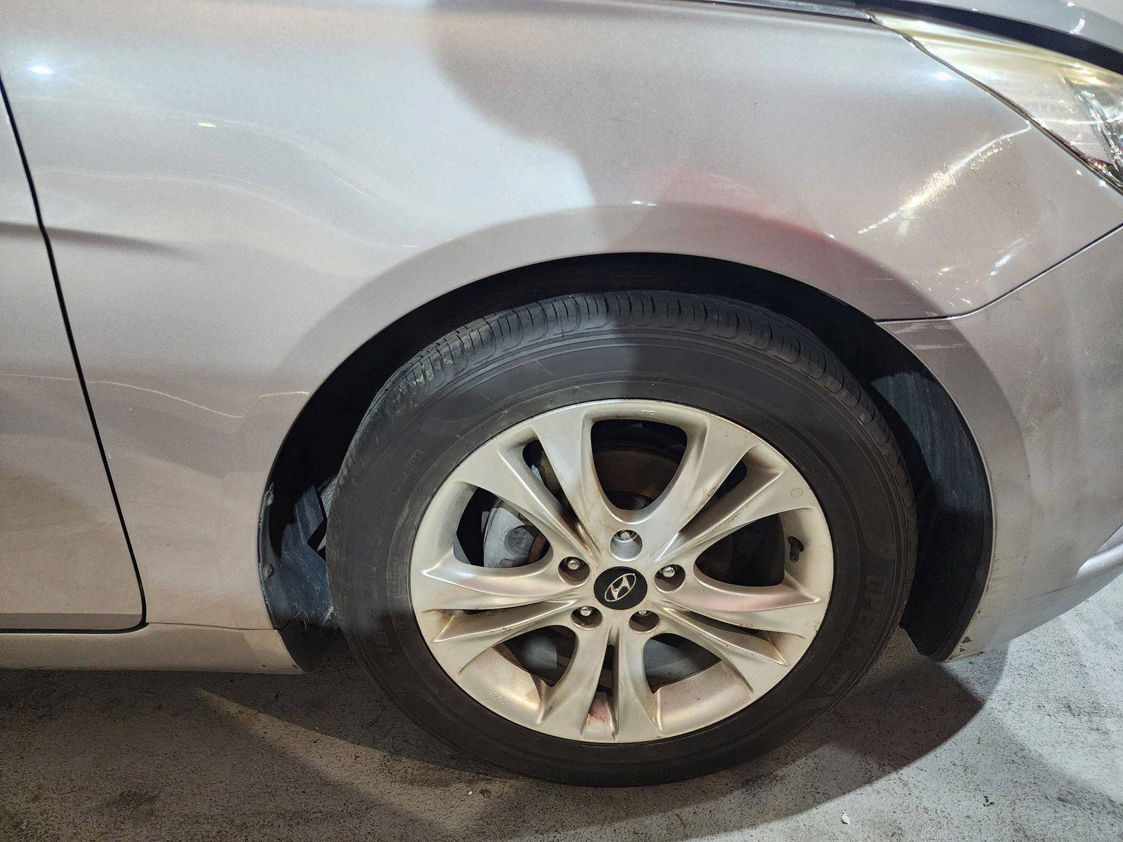 2011 HYUNDAI SONATA — 98696 KM — Lot 289835 — Al Quoz - Marhaba Auctions Used Cars - Image 11