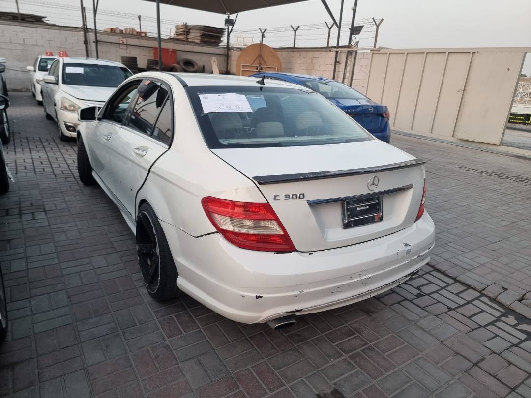 MERCEDES BENZ C300 2011 - Marhaba Auction Used Cars - Image 5