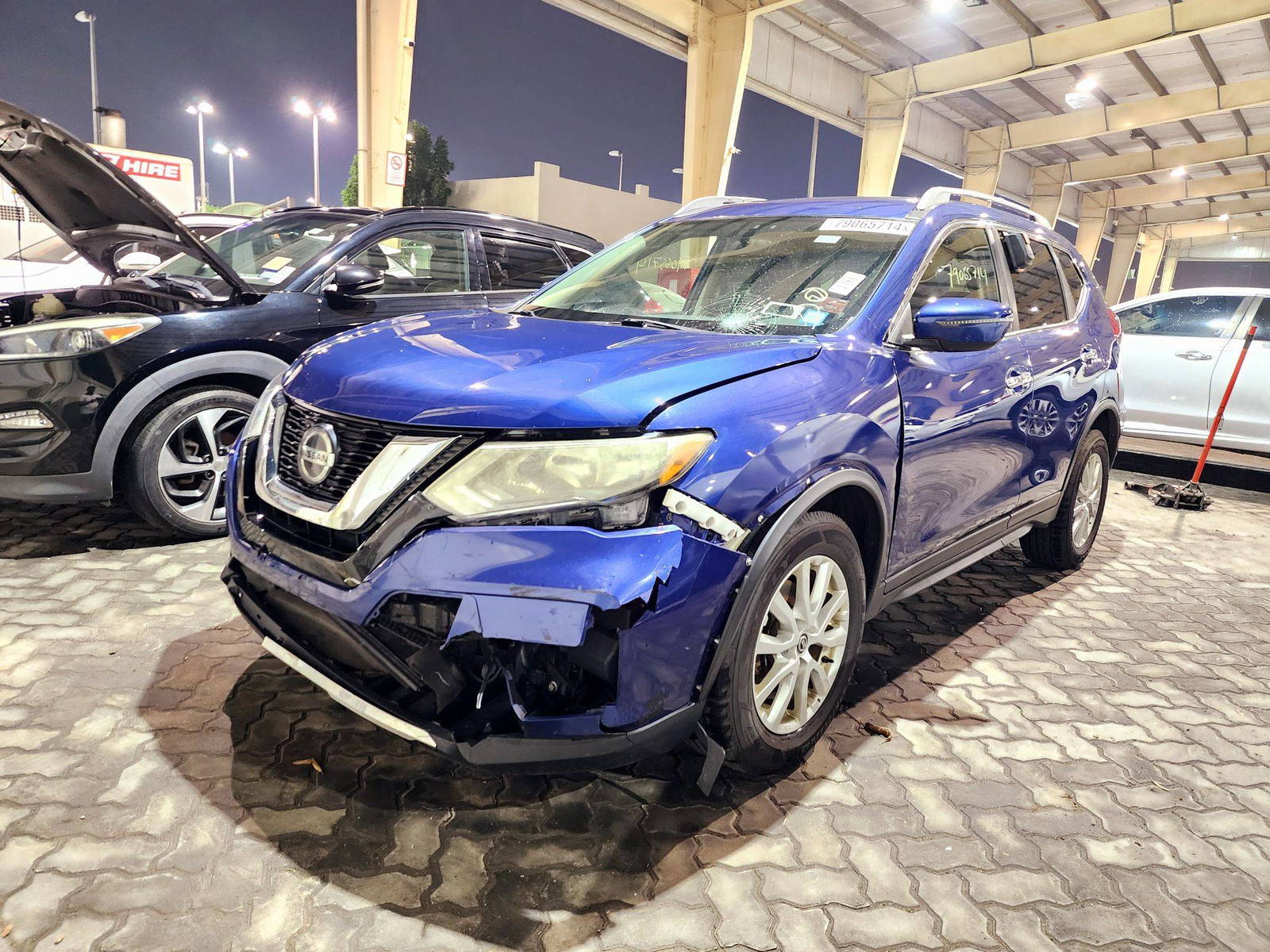 2018 NISSAN ROGUE — 137440 Miles — Lot MV0JC799318 — Souq - Marhaba Auctions Used Cars - Image 5