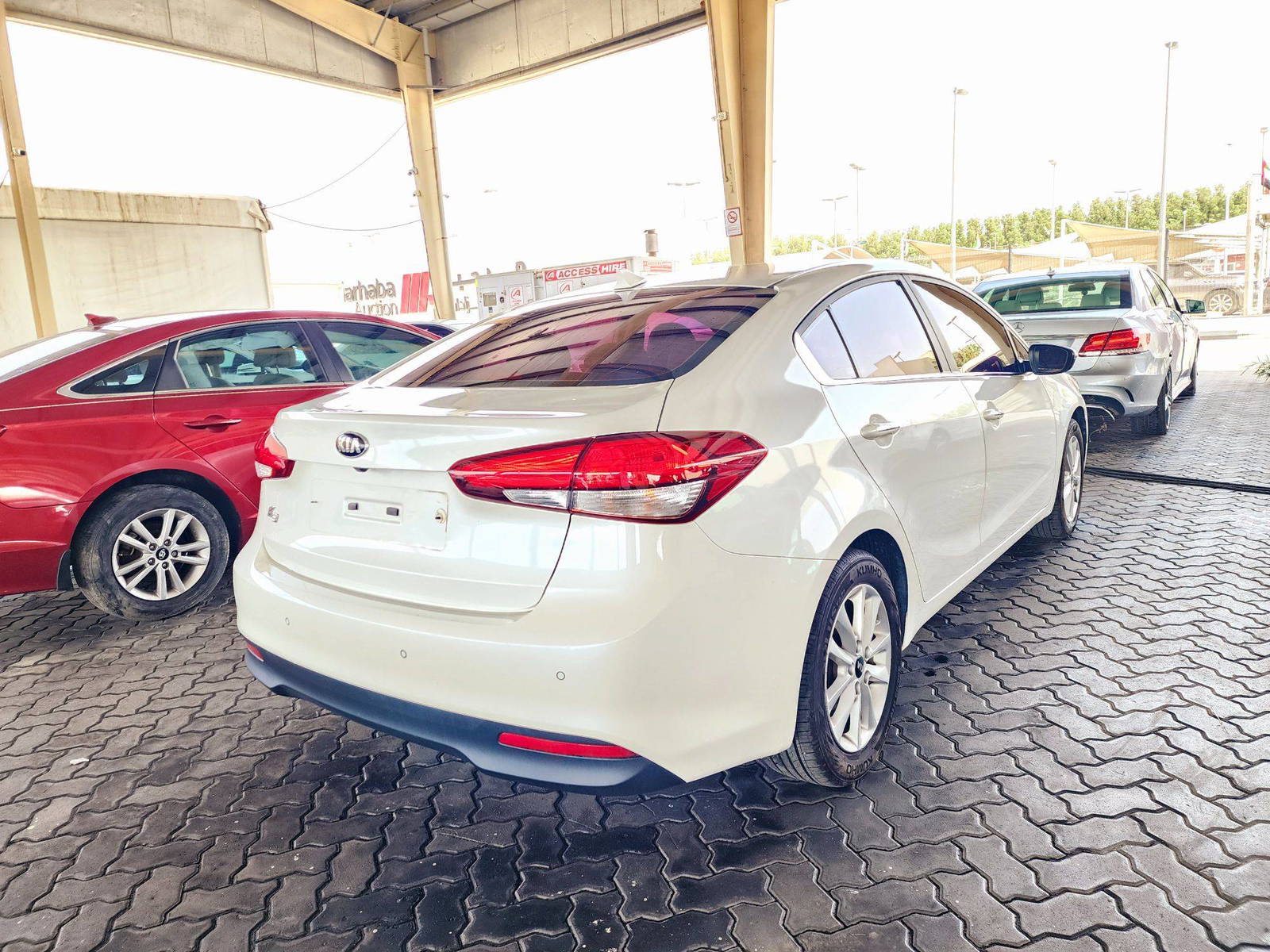 2016 KIA K3 — 85066 KM — Lot 598689 — Souq - Marhaba Auctions Used Cars - Image 3