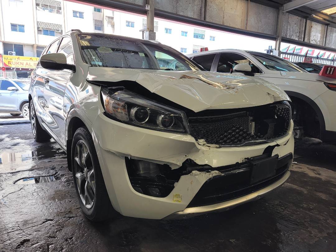 2018 KIA SORENTO — 117922 KM — Lot 12122895 — Main - Marhaba Auctions Used Cars - Image 4