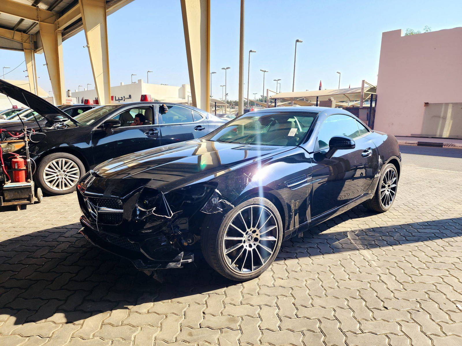 2019 MERCEDES BENZ SLC 300 — 40406 Miles — Lot 55567554 — Souq - Marhaba Auctions Used Cars - Image 5