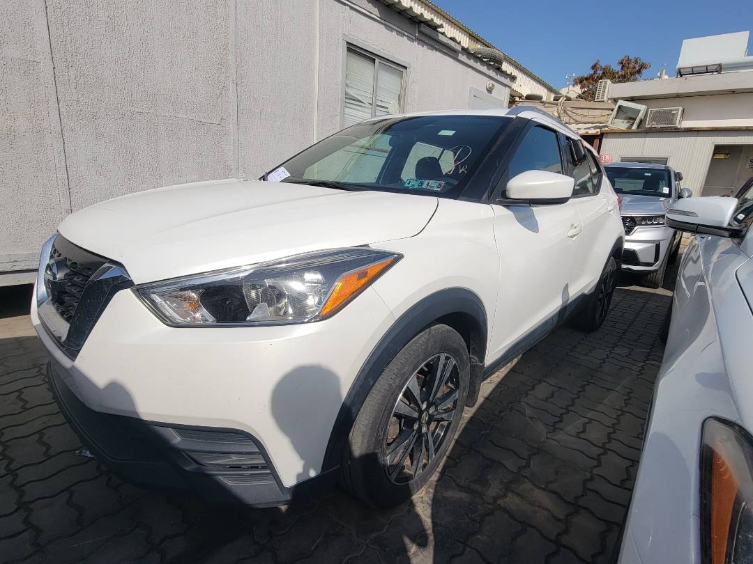 2018 NISSAN KICKS — 166438 Miles — Lot L530913 — Main - Marhaba Auctions Used Cars - Image 5