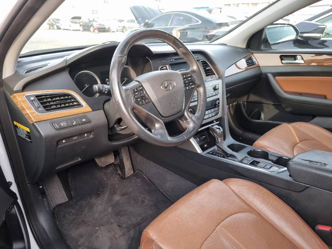 2015 HYUNDAI SONATA — 132955 Miles — Lot 215487 — Ind. 12 - Marhaba Auctions Used Cars - Image 8