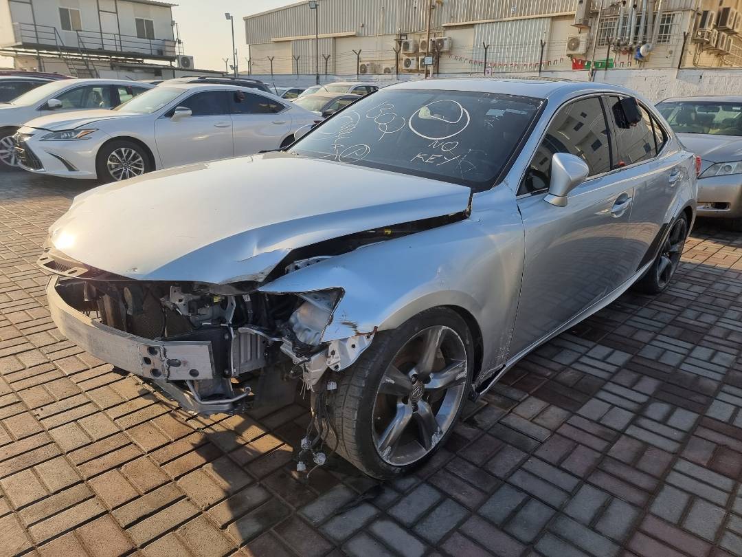 2014 LEXUS IS-350 — 143447 Miles — Lot 125478 — Ind. 12 - Marhaba Auctions Used Cars - Image 4