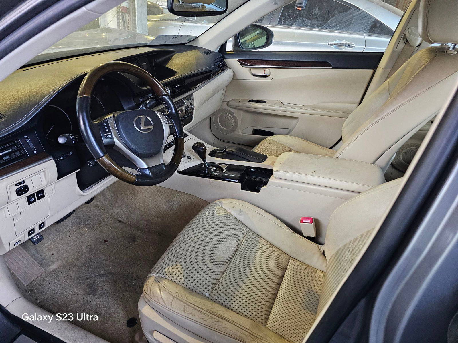 2015 LEXUS ES 350 — 151160 Miles — Lot 81720435 — Main - Marhaba Auctions Used Cars - Image 8