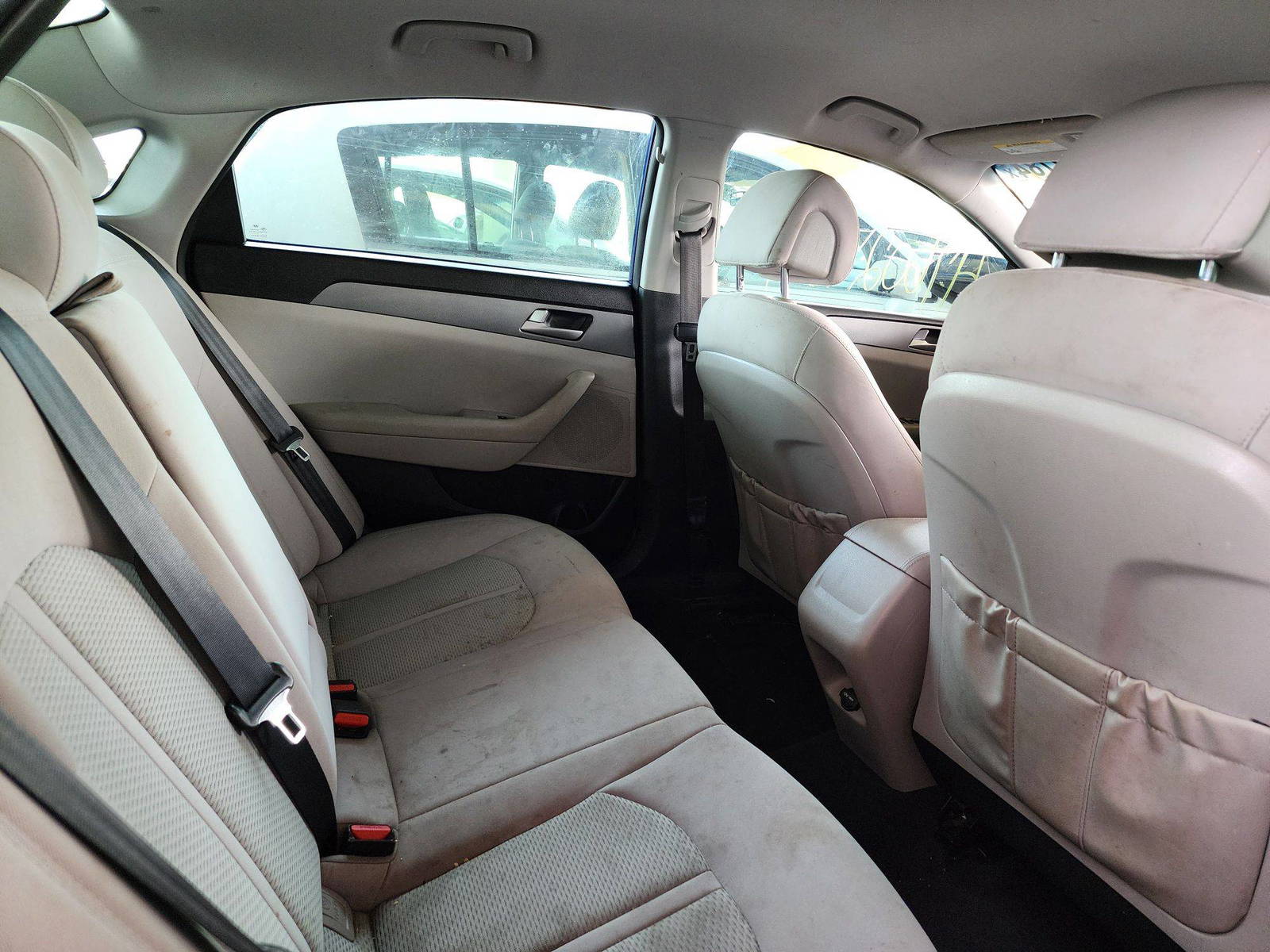 2016 HYUNDAI SONATA — 86234 Miles — Lot 47602784 — Souq - Marhaba Auctions Used Cars - Image 4