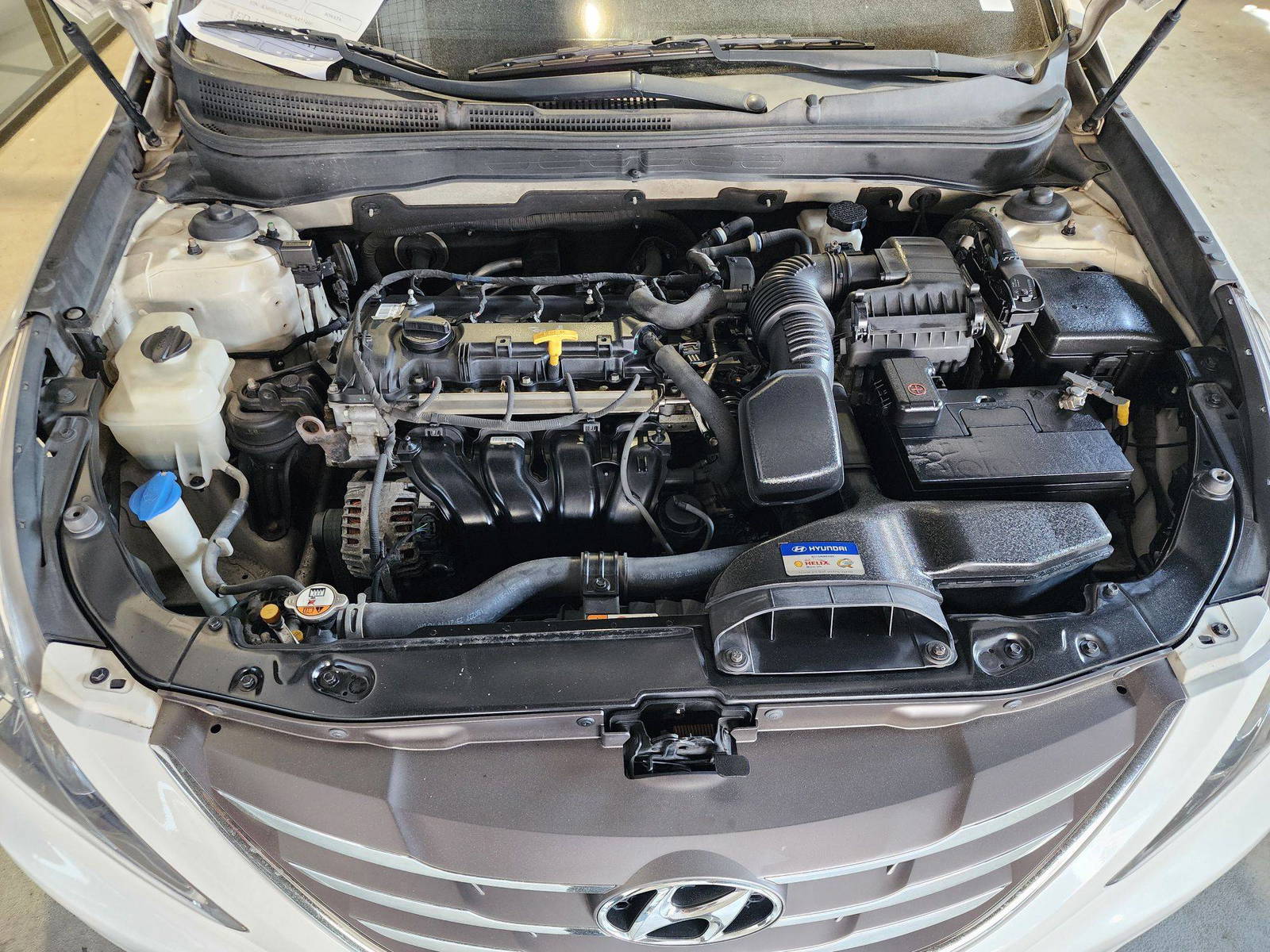 2012 HYUNDAI SONATA — 197871 KM — Lot 451460 — Al Quoz - Marhaba Auctions Used Cars - Image 13
