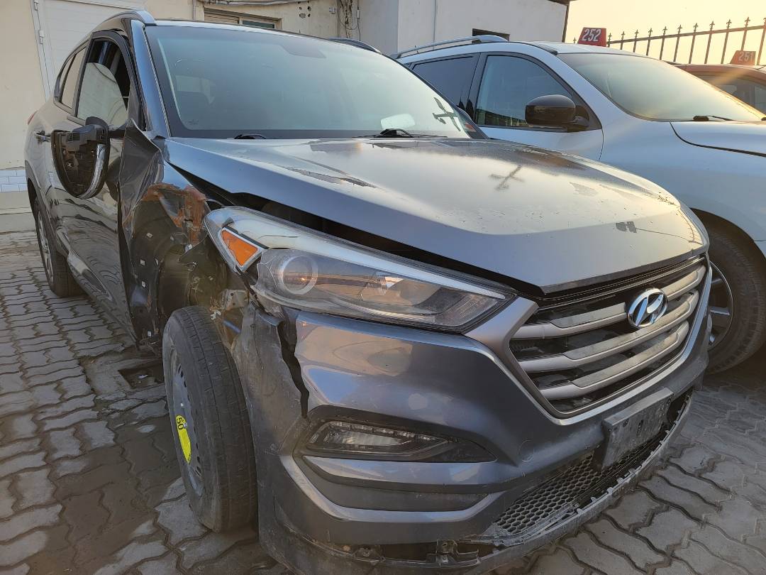 2016 HYUNDAI TUCSON — 154503 Miles — Lot U128805 — Main - Marhaba Auctions Used Cars - Image 4
