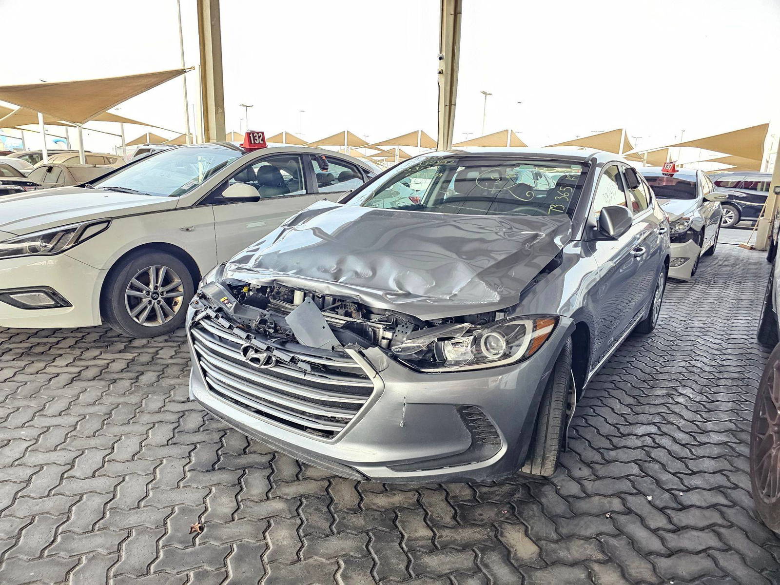 2017 HYUNDAI ELANTRA — 73365 KM — Lot 12332437 — Main - Marhaba Auctions Used Cars - Image 5