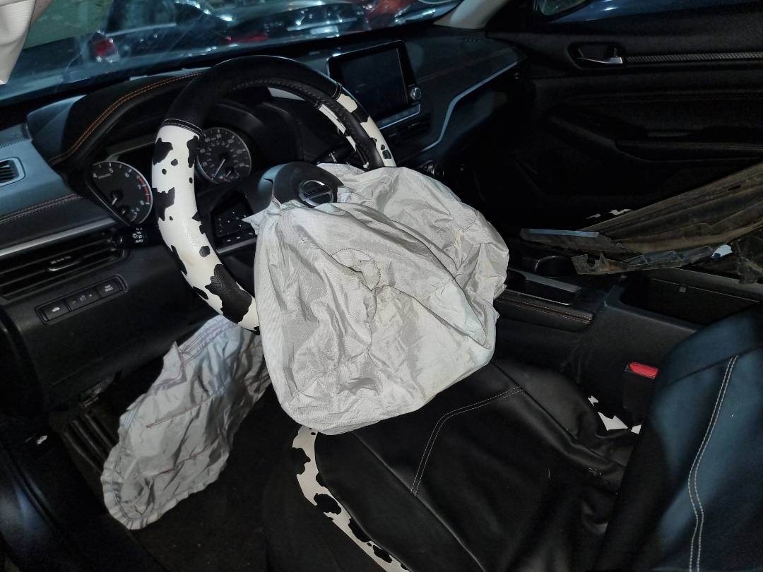 2021 NISSAN ALTIMA — 66198 Miles — Lot 38275140 - Marhaba Auctions Used Cars - Image 9