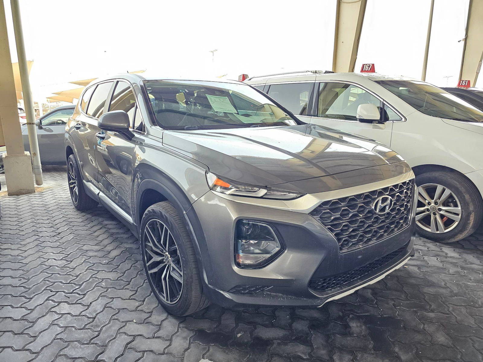 2019 HYUNDAI SANTA FE — 100622 Miles — Lot H096903 — Souq - Marhaba Auctions Used Cars - Image 4
