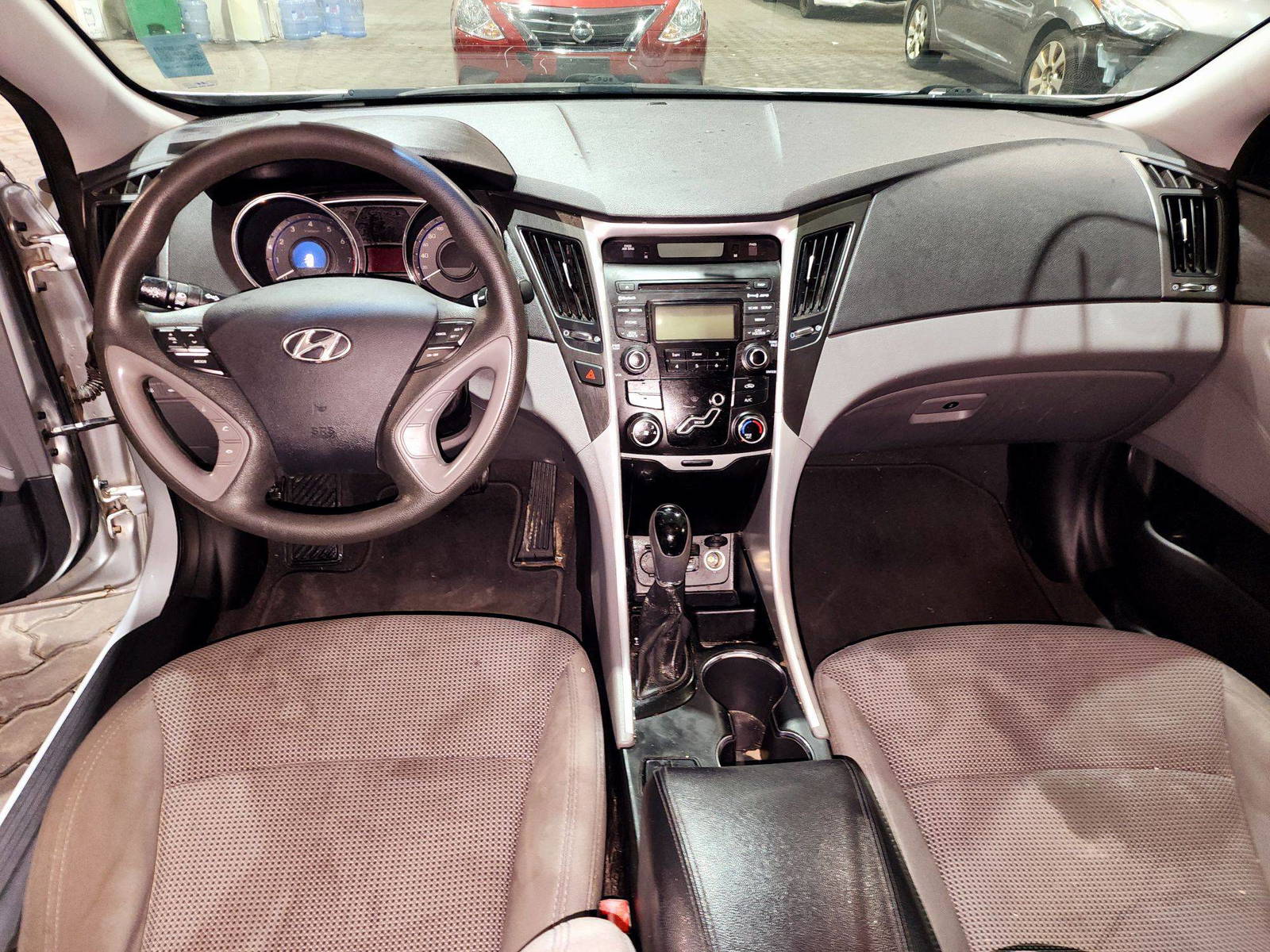 2013 HYUNDAI SONATA — 189917 KM — Lot H744741 — Souq - Marhaba Auctions Used Cars - Image 7