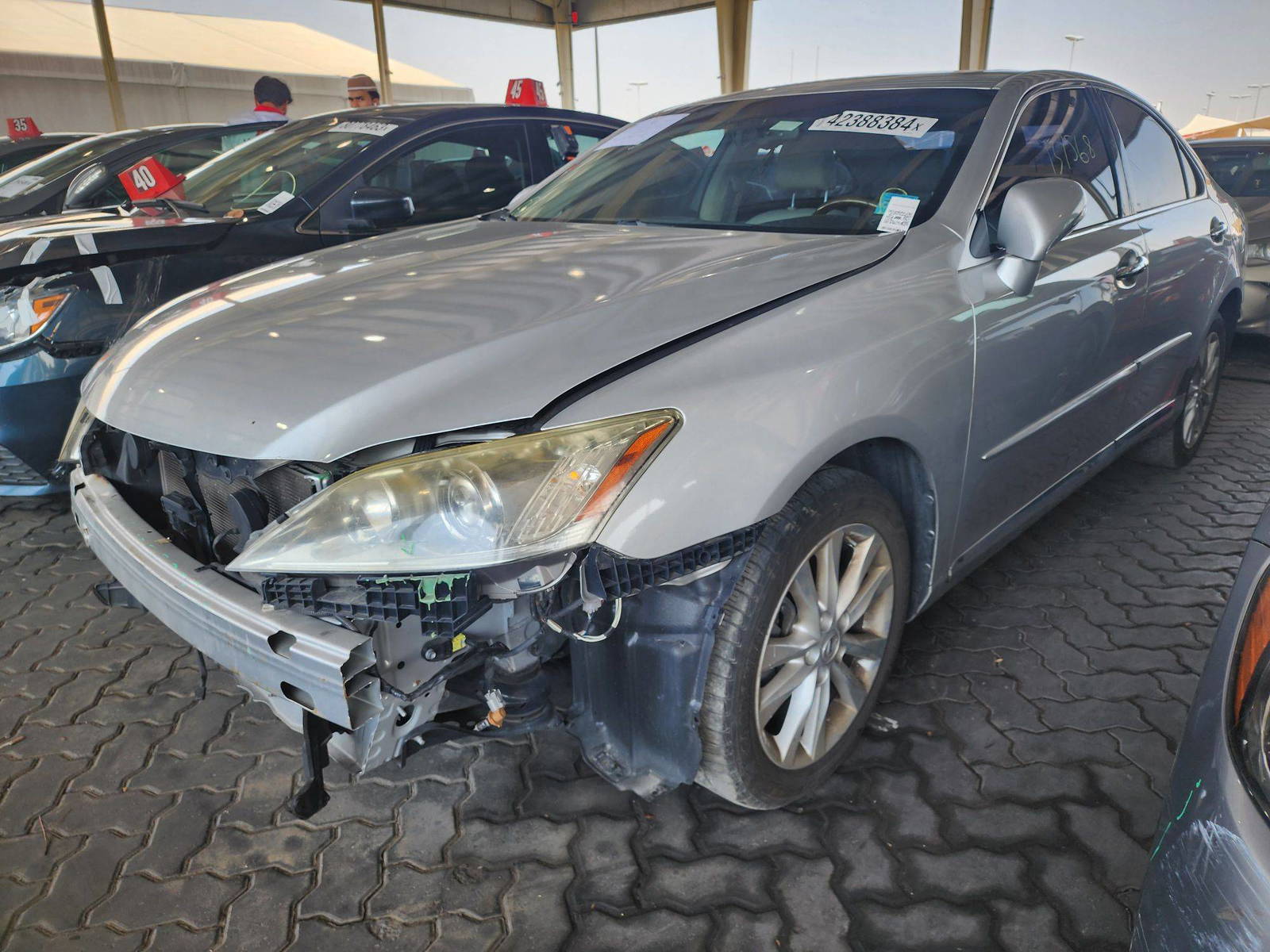 2011 LEXUS ES 350 — 137568 Miles — Lot 465715 — Souq - Marhaba Auctions Used Cars - Image 5